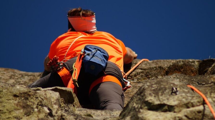 Об особенностях занятий альпинизмом